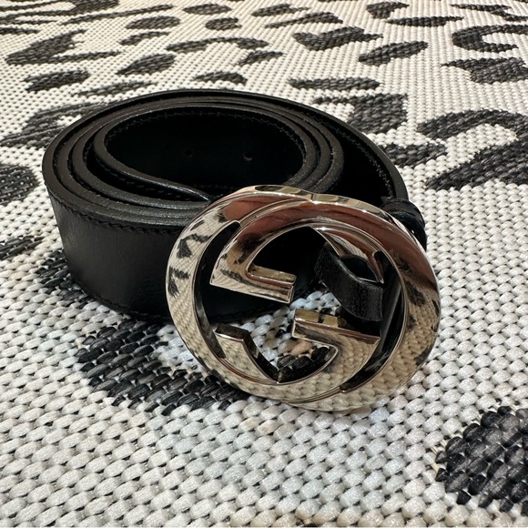 Gucci Belt - silver buckle with black leather - Picture 1 of 7